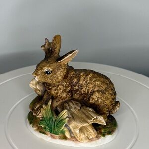 Vintage Homco bunny rabbit figurine